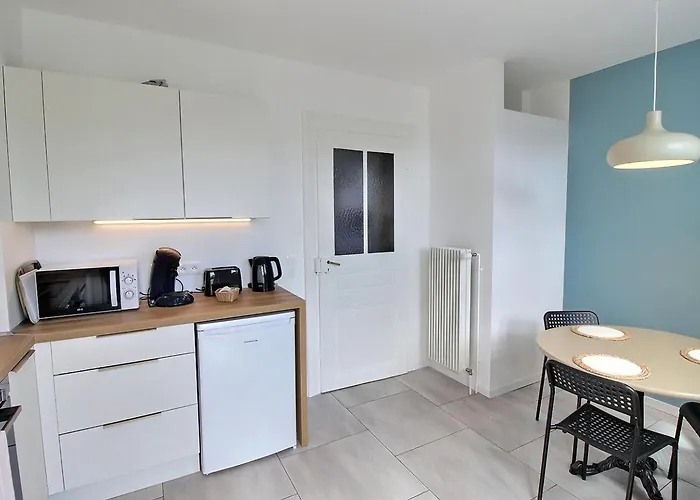 Renove A Avec Jardin Et Terrasse - Fr-1-722-11 *